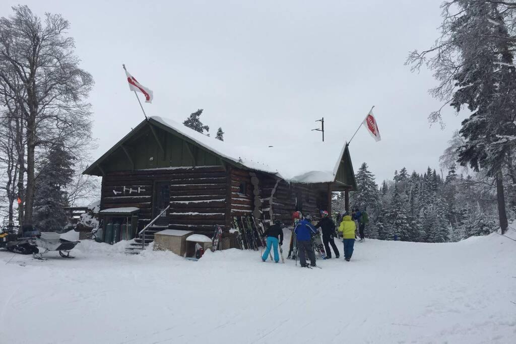 The Mountainside By Escapades Tremblant Mont-Tremblant Exterior foto